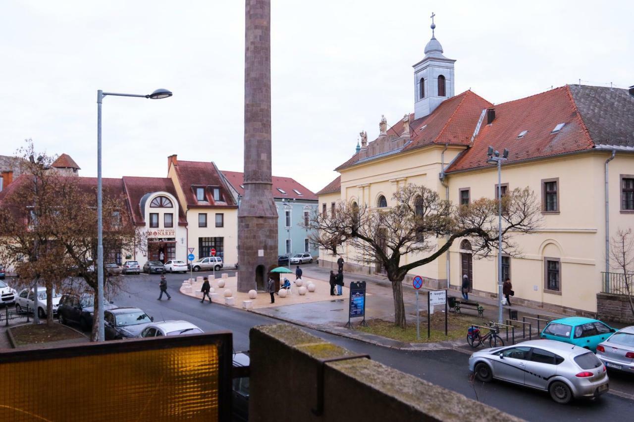 Palace Apartman - Minaret, Eger Esterno foto