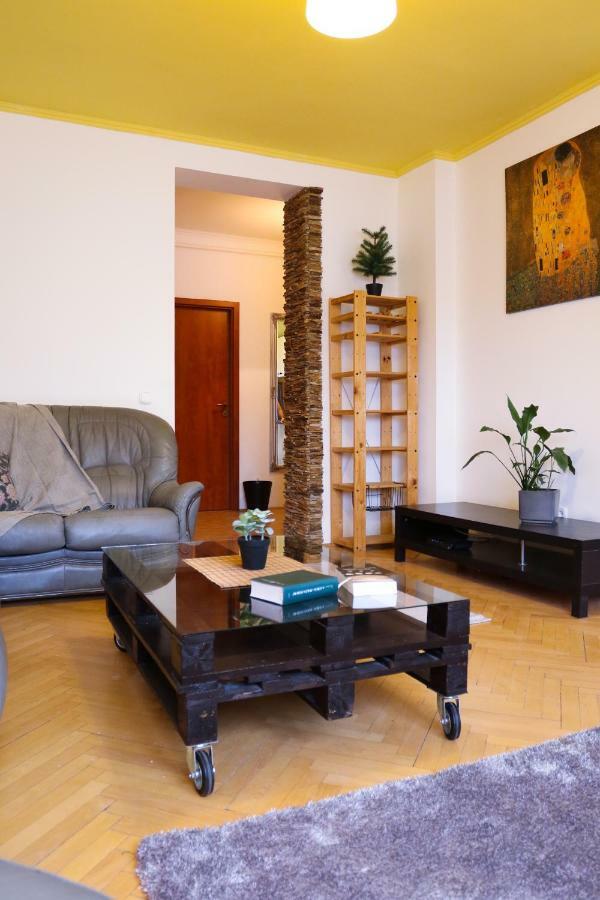Palace Apartman - Minaret, Eger Esterno foto