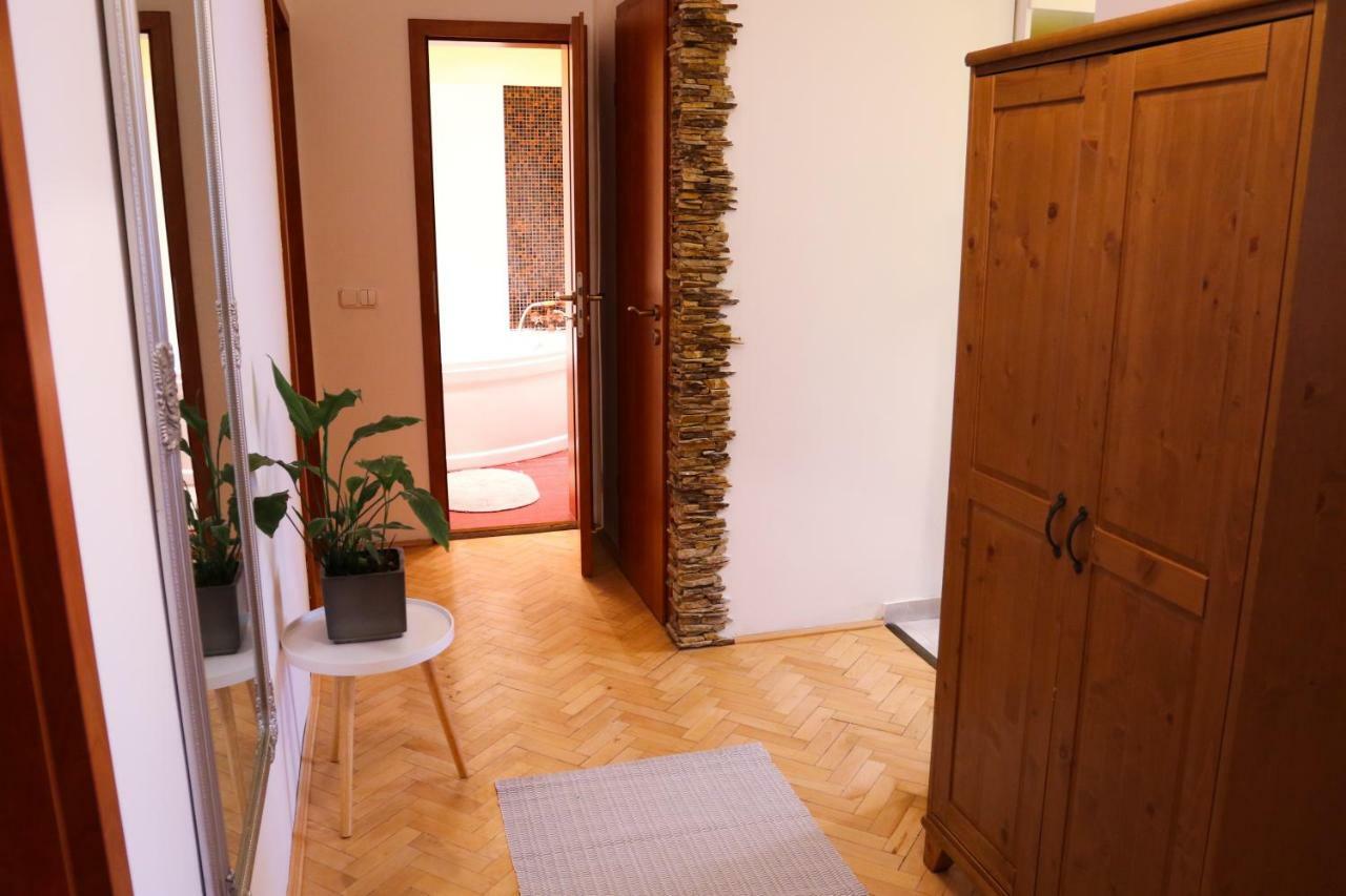 Palace Apartman - Minaret, Eger Esterno foto